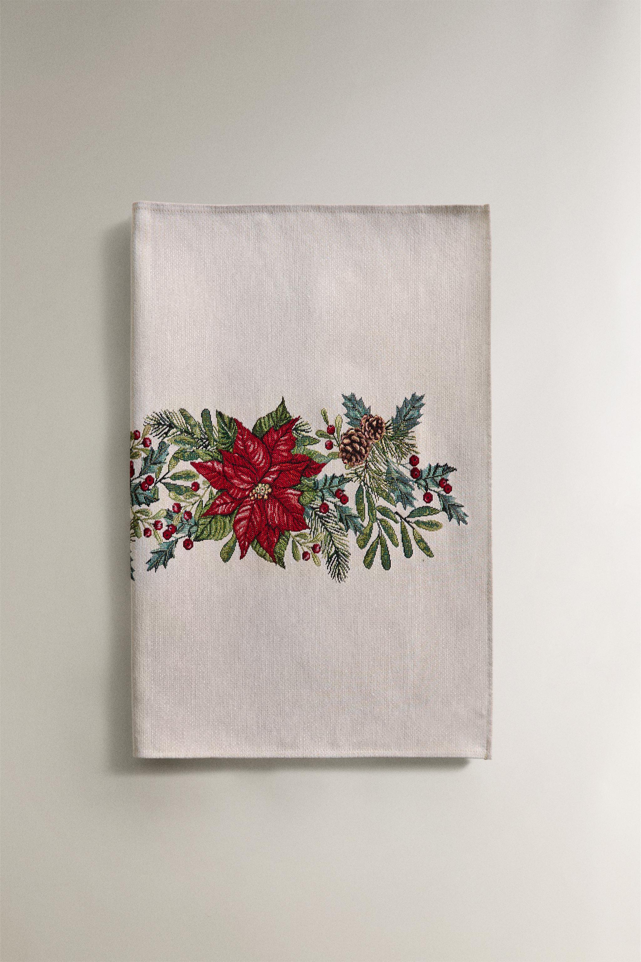 CHRISTMAS JACQUARD HOLLY TABLE RUNNER